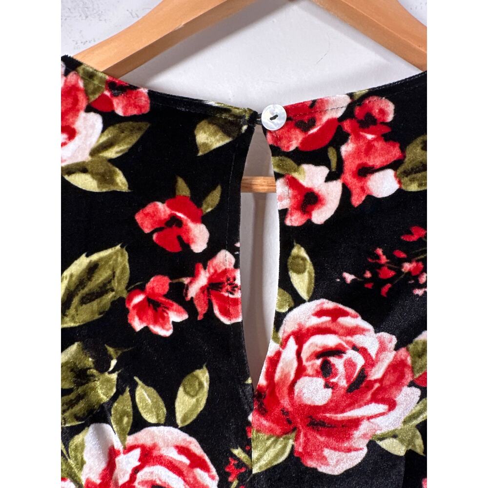 Show Me Your Mumu Tallara Romper Vavoom Velvet Size Small Flowy Tie Back Floral - Picture 6 of 9